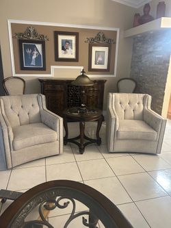 Accent chairs color beige. Excellent condition $250