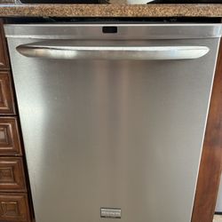 Dishwasher Frigidaire Gallery