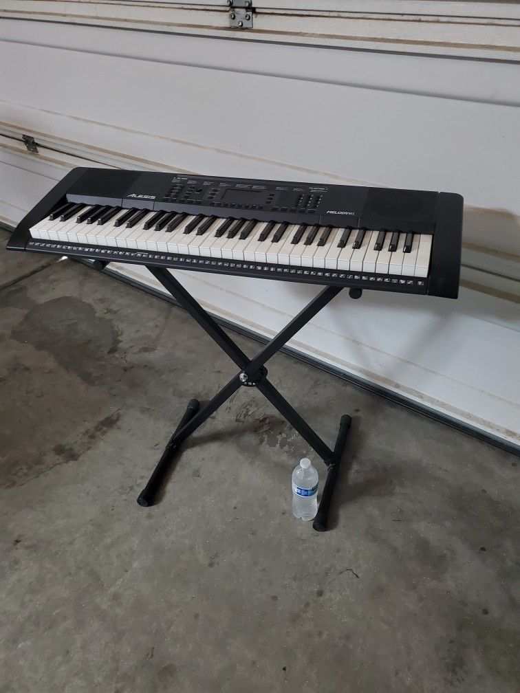 Keyboard With Stand