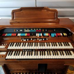 Hammond Colonnade Organ and Matching Leslie 723 Speaker Cabinet