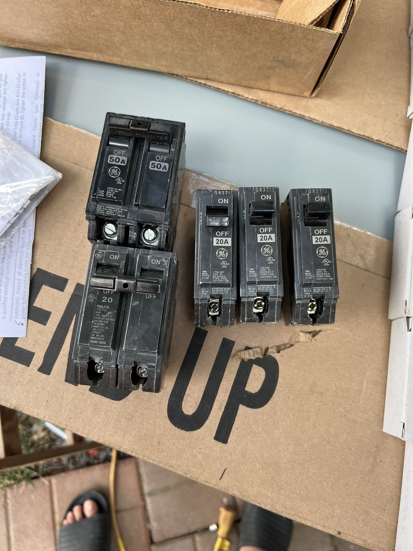 GE circuit breakers 20/50 amp