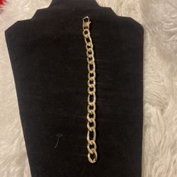 14karat Gold Filled Cuban Link Bracelet 