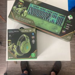 Razer Headset and Keyboard for XBOX