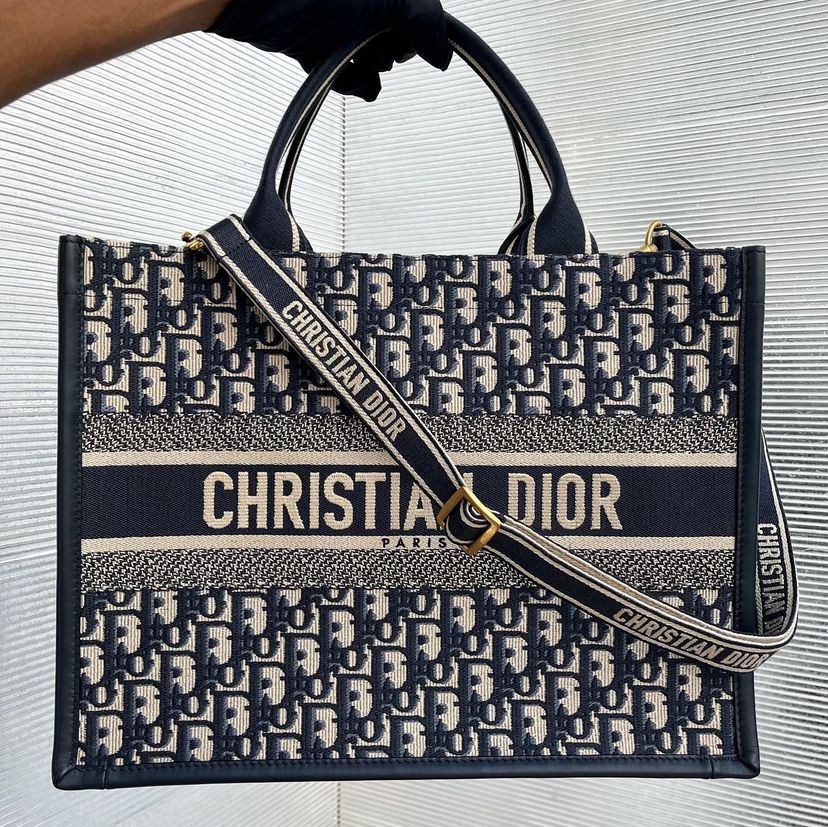 Women’s Dior Tote Bags