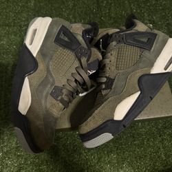 Jordan 4s