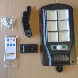 Solar Street Light with Bracket and Remote