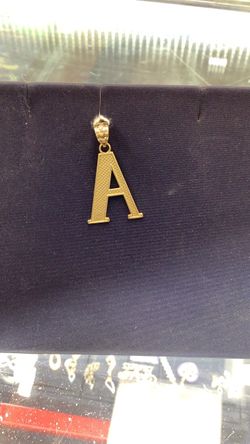 10k “A” pendant