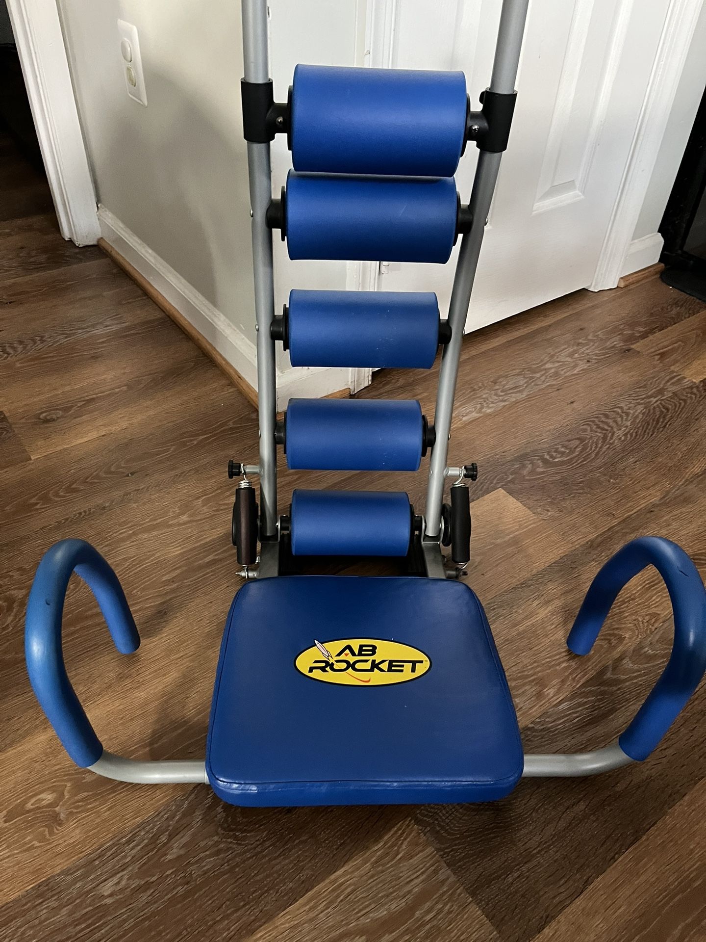 Abs exercise equipment