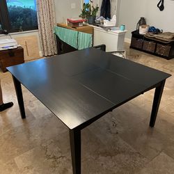 Expandable Wood Dining Table 