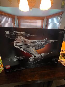 Lego Star Wars Ultimate Collector Series:  The Mandalorian's  N-1 Starfighter (Set # 75442) - New!