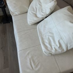 $2,000 Original Price — 100% Genuine Leather Sofa (Couch) — Only $100 (Pickup Only)