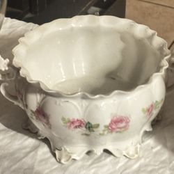 Vintage Serving Bowl Very Well Taken Care Of 