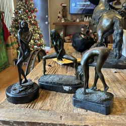 Exotic Statues Dancers 