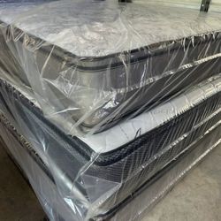 Se Habla Espanol Single Twin Mattress 99 Full Double 159 Queen Bed 179 King 229 California King 229 Frame 69 XL Twin Mattresses All Sizes Available 