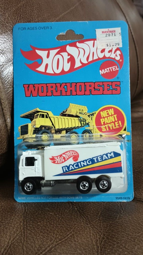 Hot Wheels NEW MODEL & WORKHORSES セット