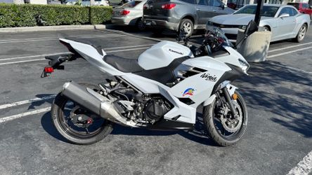 2020 Kawasaki Ninja 400