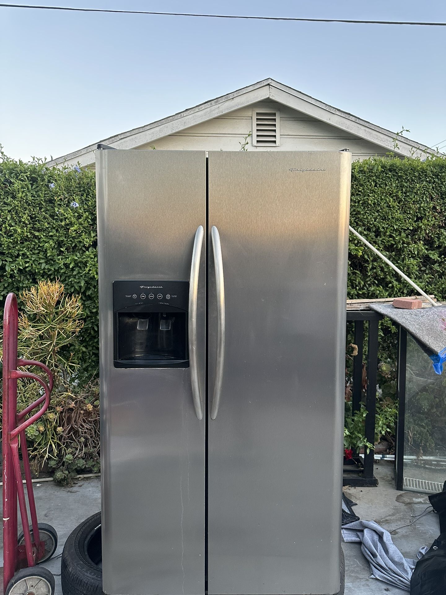 Frigidaire Refrigerator