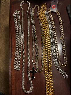Men’s jewelry necklaces