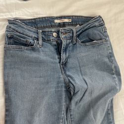 Levi Size:28 711 skinny Jeans