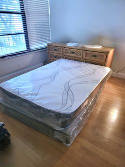 NEW FULL-SIZE MATTRESS AND BOX SPRING