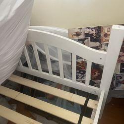 Twin Be Frame