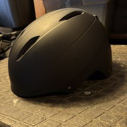 Giro Ski/Snowboard Helmet