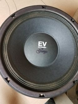 10" ev s speakers 3 weeks old momt condition