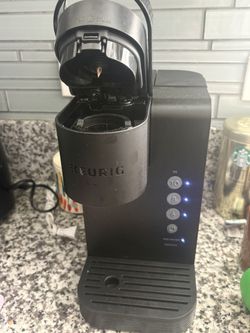 Keurig single-serve coffee maker for sale – $60