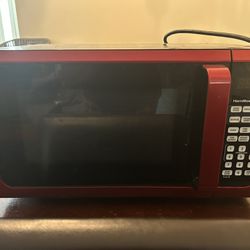 Hamilton microwave 900 Watts