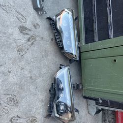 2014 2022 Toyota 4Runner Driver Left Passenger Right Headlight 