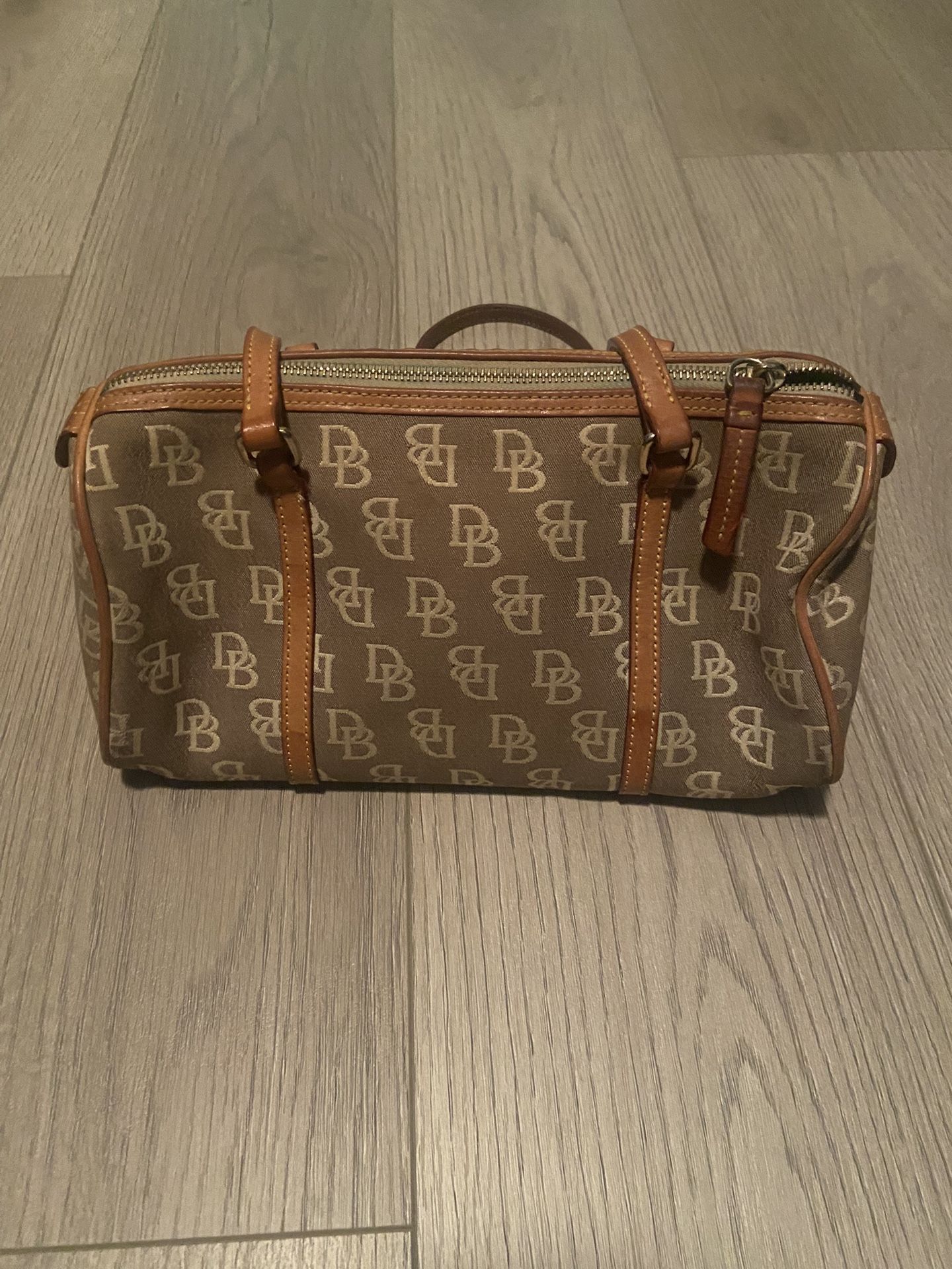 Dooney & Bourke Purse