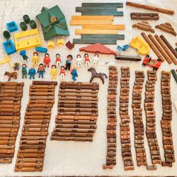 Vintage Lincoln Log  LOT