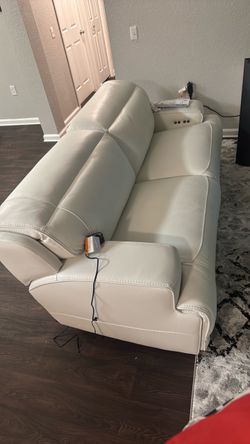 City Home white Couch new out of package
