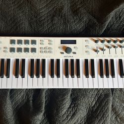 Arturia Key Lab 61 Key MIDI keyboard