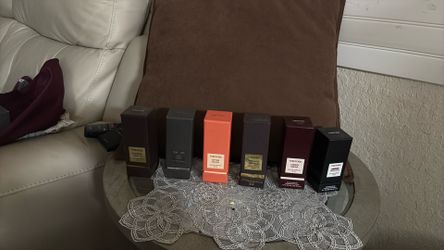 Various EMPTY Tom Ford Bottles and Flacons (Oud Wood, Lost Cherry, Tobacco etc)