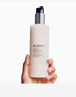 Elemis Dynamic Resurfacing Facial Wash