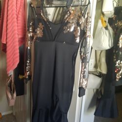 Seling This Beautiful Woman Dress Is New Brown With Gold Decoration Aperfec Dress For New Years Party Or Dinner 