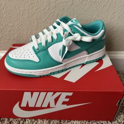 Nike Dunks