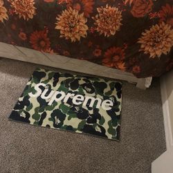Supreme rug
