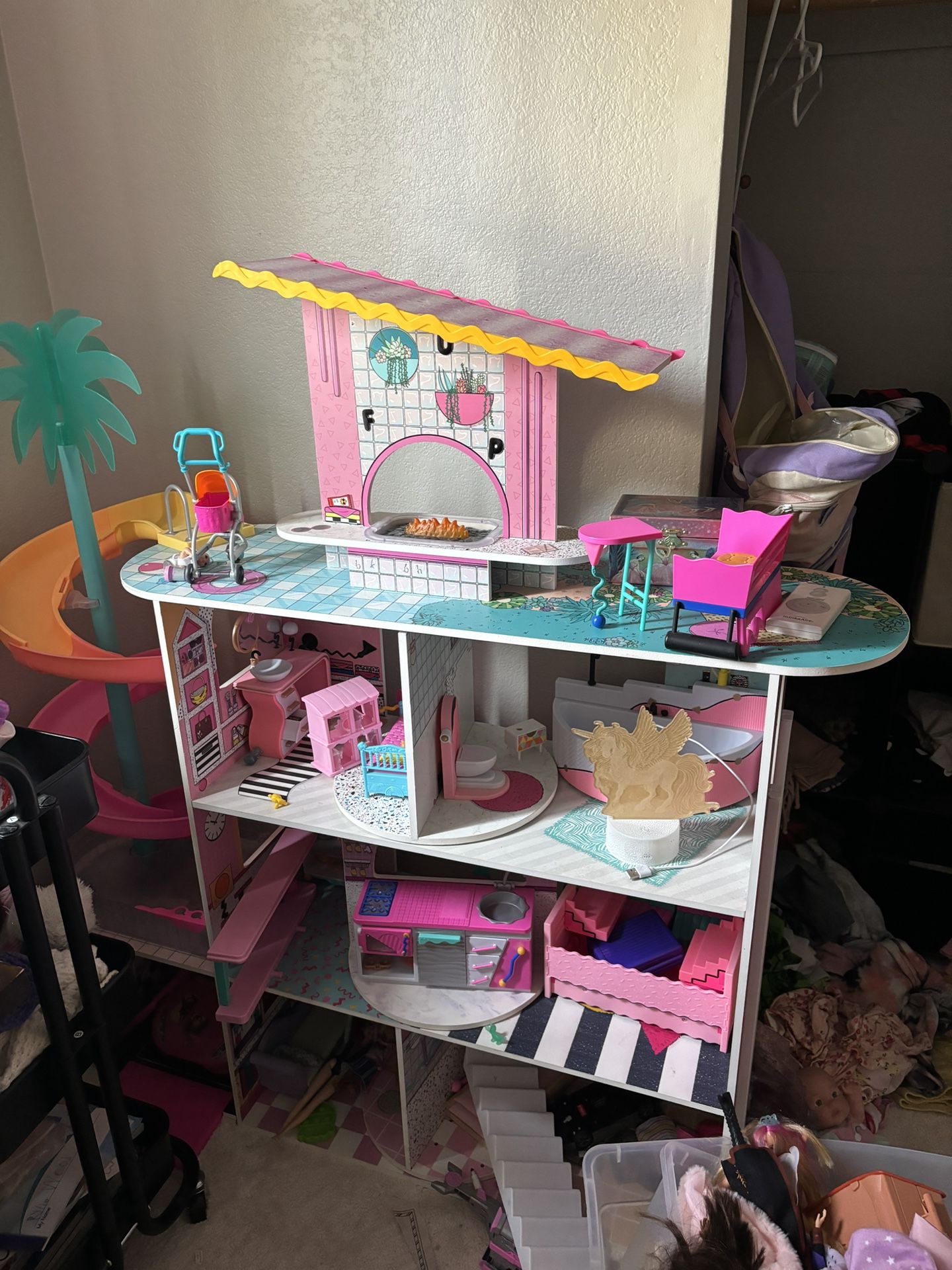 Used LOL Doll House 