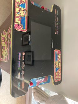 Ms. Pac-Man Arcade Game