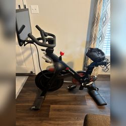 Peloton Bike, Includes Shoes - Excellent - 2021 – Asheville, NC