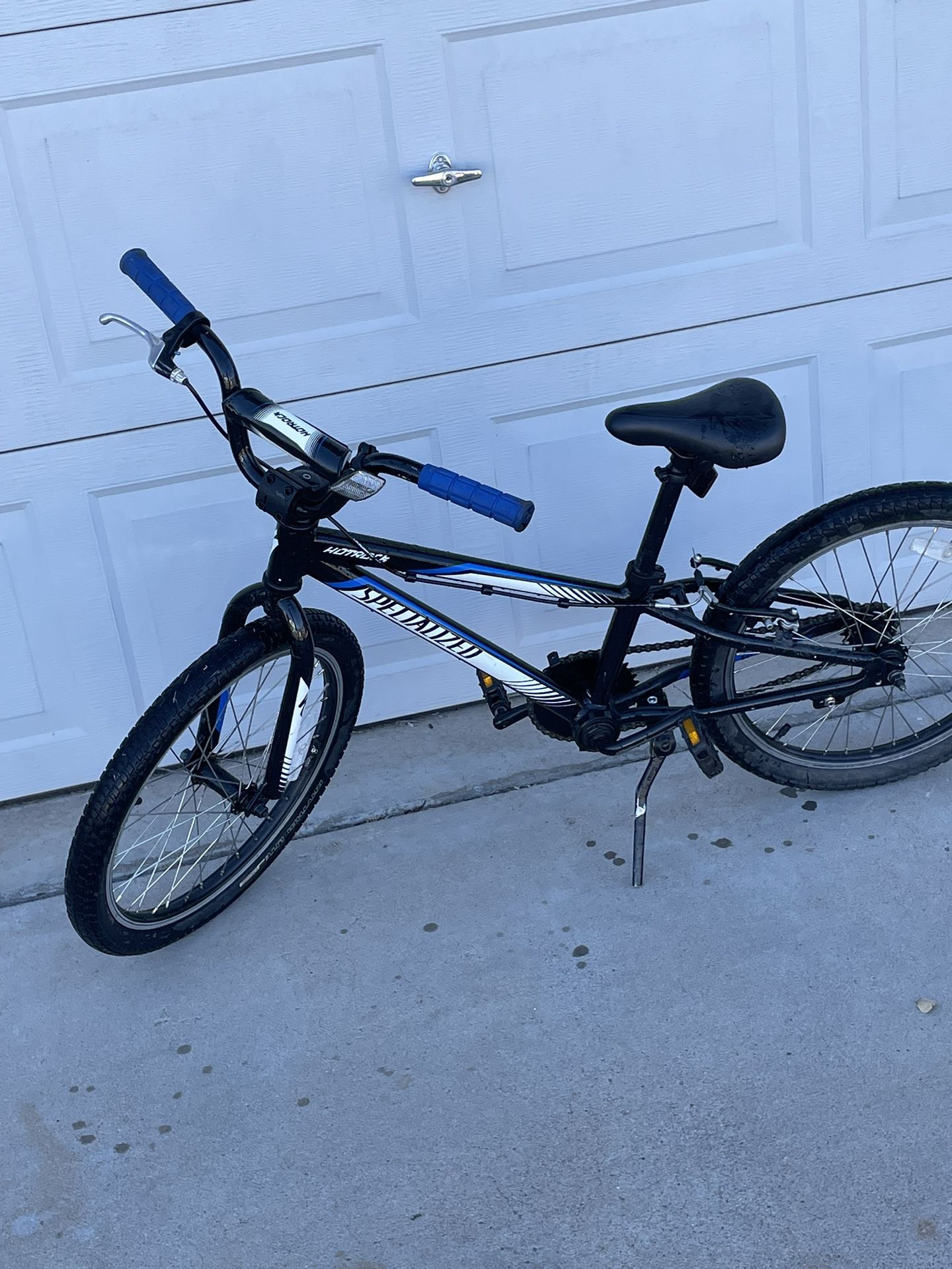 Specialized Hotrock - 20” Kids Bike