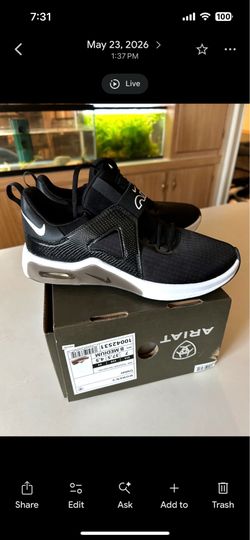 Women running shoe Nike