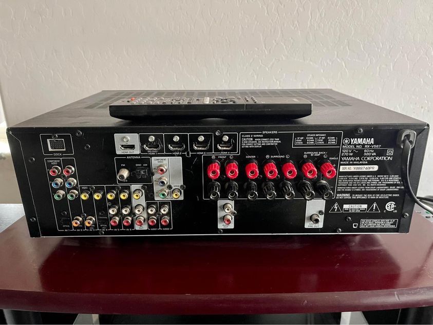YAMAHA RXV567 Home theater receiver with 3Dready HDMI switching with