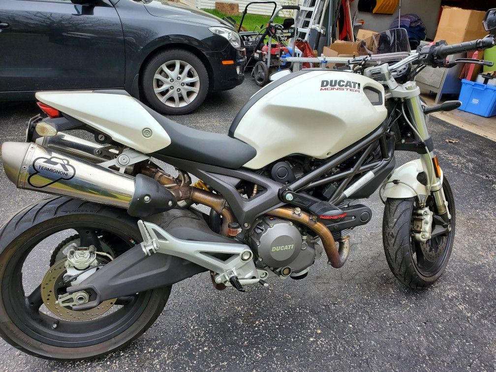 2008 Ducati 696 Monster