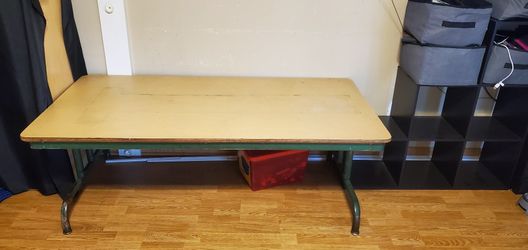 Daycare Table
