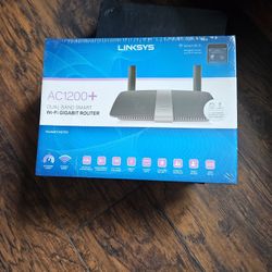 LINKSYS AC 1200+ DUAL BAND SMART WI-FI GIGABIT ROUTER NEW IN IT'S ORIGINAL SEALED PACKAGING BOX $45.00 FIRM PRICE