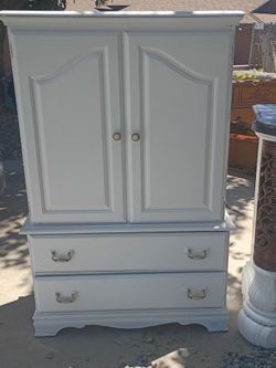 90 each dresser