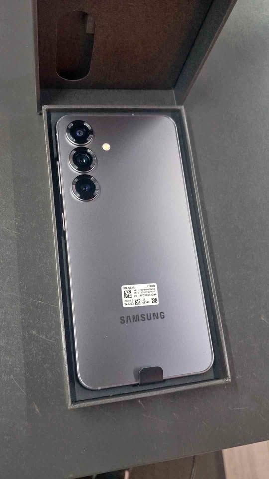 Samsung Galaxy S25 128GB Unlocked | FlexEmarket Hot Deal